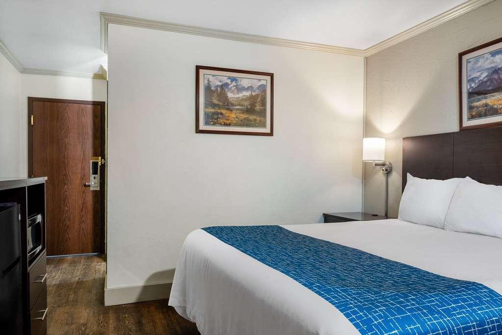 Super 8 By Wyndham Livingston Yellowstone Bilik gambar